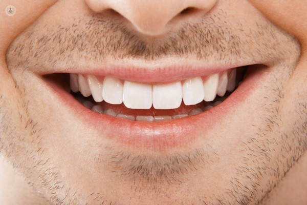 بهترین دندانپزشک زیبایی در مشهد کجاست؟